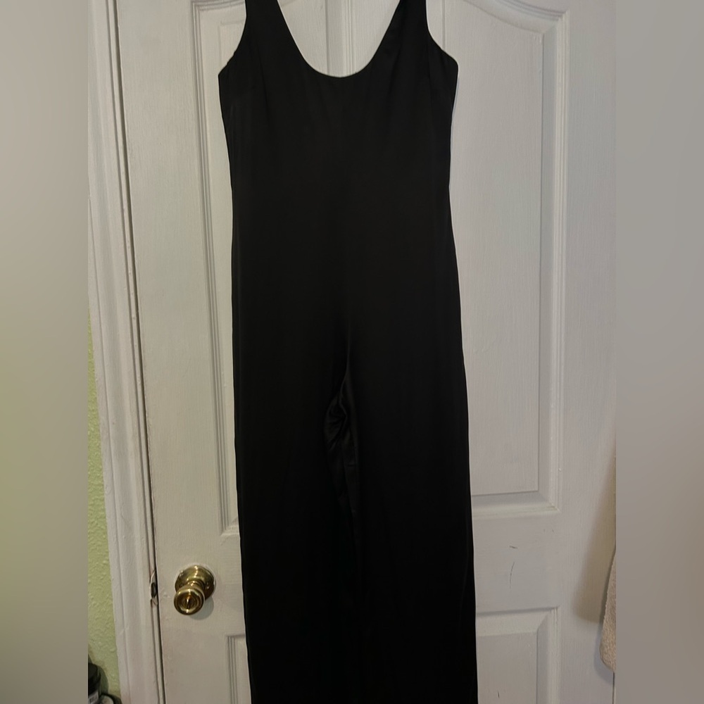 Reformation Brianna Silk Jumpsuit size 0 - Picture 9 of 17